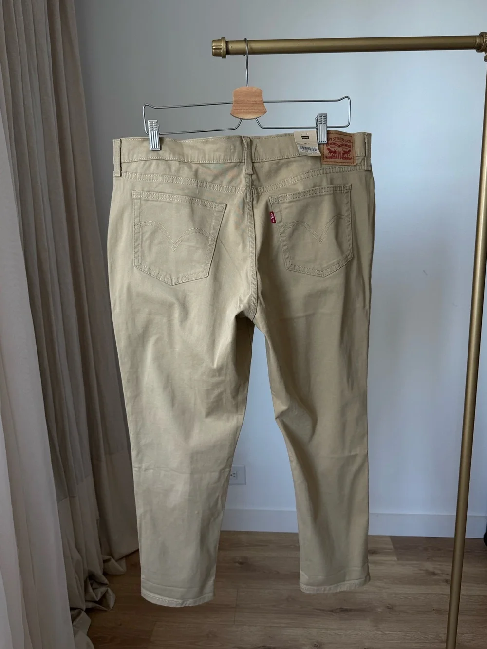 NWT Levi’s Boyfriend Pants Camel Beige 34x27